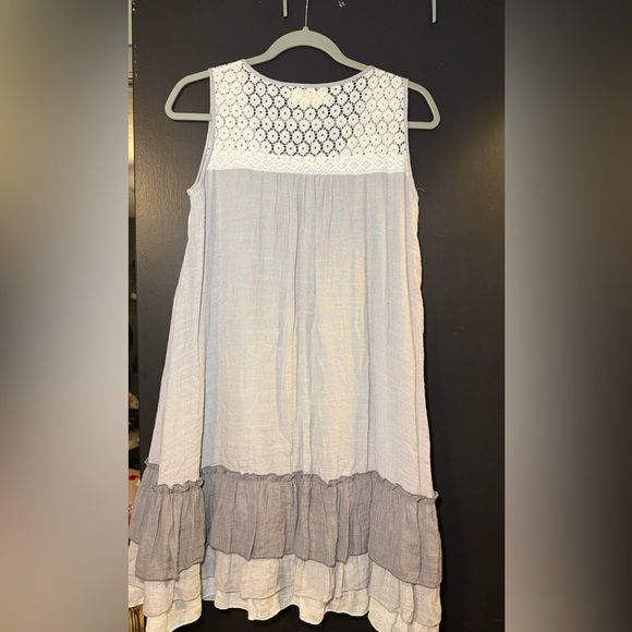 A'Reve Floral Lace Dress - Picture 2 of 3